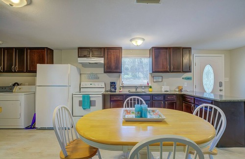 Inverness House | Sleepy Hollow: Pet-Friendly Retreat with Top Guest Ratings