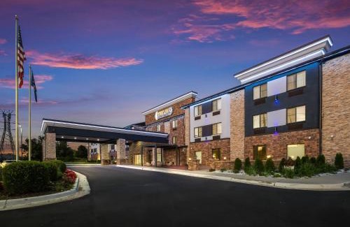 Lincoln Park Hotel | Discover The Leo Collection Detroit - Pet-Friendly Retreat