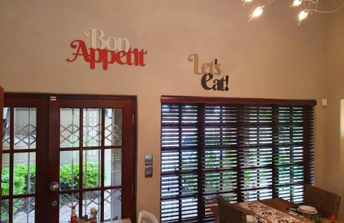 Polokwane Bed & Breakfast | Experience The Leopard Tree: Family-Friendly Getaway