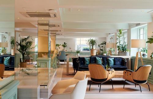 Euston Hotel | Discover The Level at Melia White House: Family-Friendly Retreat
