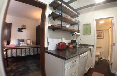 University District Apartment | Explore The Level Two Studio Near OSU & Short North