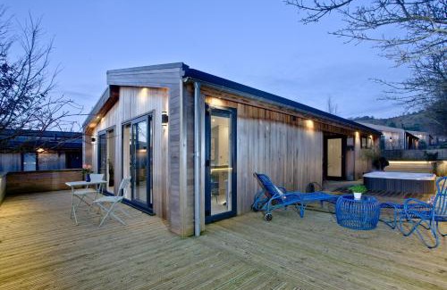 Cheddar Ski Chalet | Elevated Retreat: The Levels at Strawberryfield Park