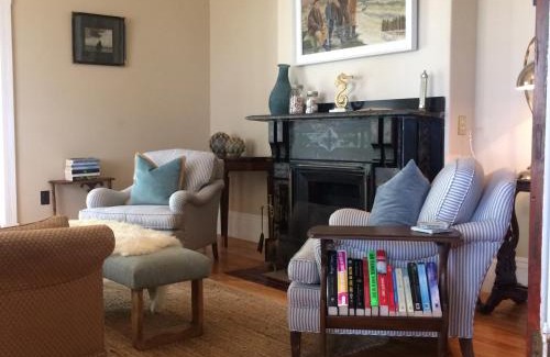 Souris Bed & Breakfast | Discover The Library Inn: Family-Friendly Retreat Awaits