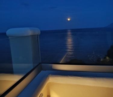 Limnionas House | Elegant Oceanfront Retreat at The Life Suites with Breakfast