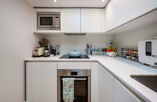 Westbourne Apartment | The Light Chambers Notting Hill- by Out of Office Lifestyle