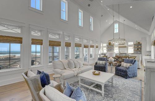 Port Aransas House | Experience The Lighthouse 328 COA with Private Pool Access