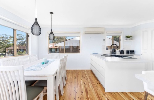 Vincentia House | Oceanfront Escape at The Lighthouse, Vincentia Awaits You