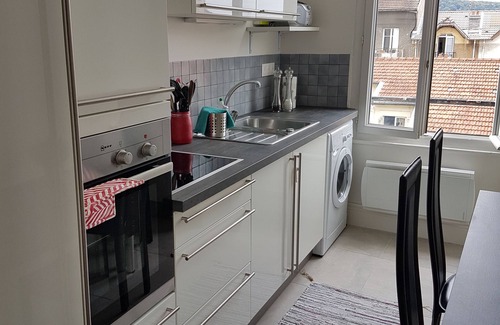 Nancy City Centre Apartment | Tranquil Lilac of Faubourg: Ideal for Families, Great Reviews
