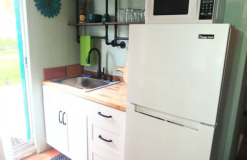 Taylor Creek Cottage | Charming The Lily Pad Cottage: Minutes from Lake O & Ocean View