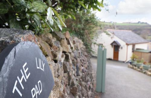 Carnbrea House | Experience Elegance at The Lily Pad - Rated 9.6/10