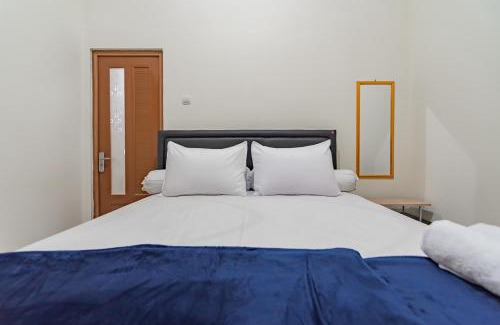 Cirebon Hotel | Budget-Friendly Stay at The Lima Guest House Syariah