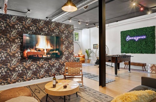 Lincoln Square Apartment | Discover The Lincoln Square Hideaway: Family-Friendly Retreat