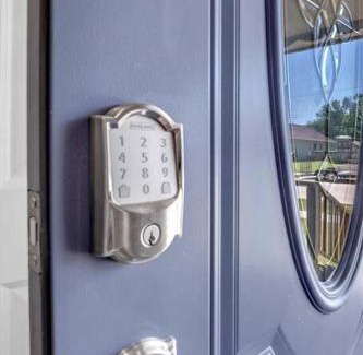 Hillsboro House | Guest Rated: The Lincoln Street Landing - Family-Friendly Retreat
