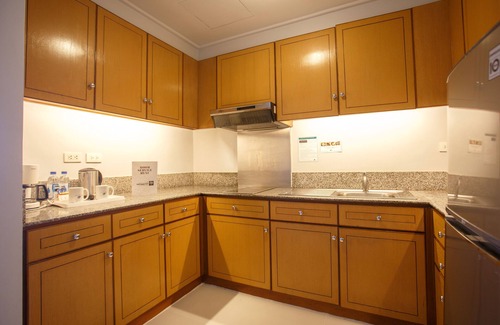 Ortigas Center Hotel | Relax at The Linden Suites: A 4-Star Getaway with Spa