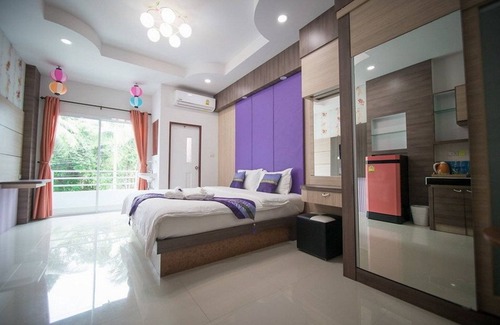 Yala Hotel | Cozy Linux Garden Hotel: Family-Friendly with Breakfast