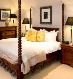 Chelmsford Hotel | Discover The Lion Inn: Rated 9.2 with Family-Friendly Amenities