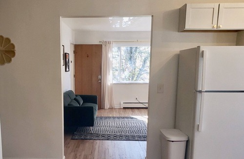 Westwood Apartment | Discover The Lion’s Den: Pet-Friendly Retreat for Stays