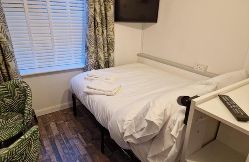 Horsham Apartment | Pet-Friendly Retreat at The Little Annex - Rated 9.3/10