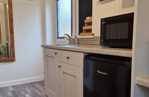Horsham Apartment | Pet-Friendly Retreat at The Little Annex - Rated 9.3/10