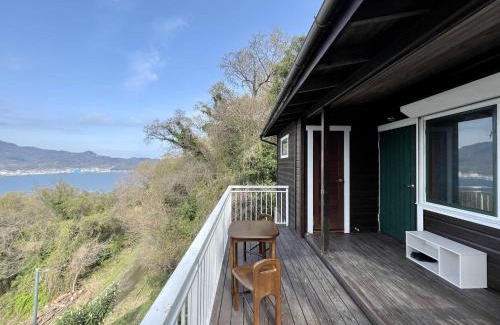 Shodoshima House | The Little Cabin in Shodoshima -小豆島 山小屋 リトルキャビン-