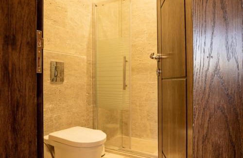 Sahab House | Cozy Cottage Chalet B3: Family-Friendly Retreat with Pool