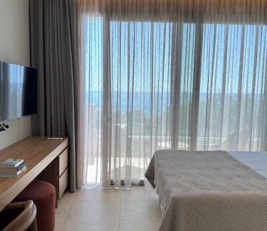 Agios Gordios Apartment | The Little Crab Suites