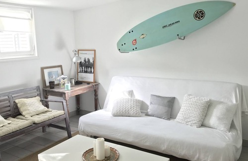 Arzon House | Experience The Little Escarpolette: Oceanfront Bliss Awaits