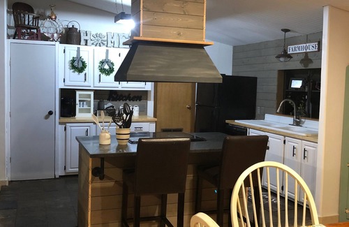 Dripping Springs House | Ultimate Retreat at The Little Farm in Hill Country