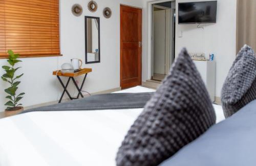 Cederberg House | Explore The Little Gem: Pet & Child-Friendly Retreat