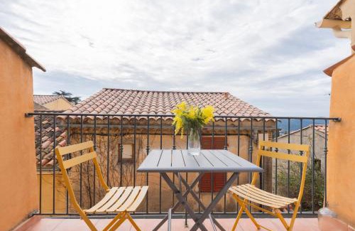 Bormes-Les-Mimosas House | Pet Friendly Retreat at The Little House - Rated 9.4/10