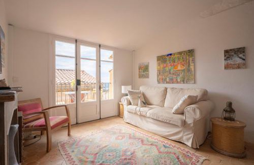 Bormes-Les-Mimosas House | Pet Friendly Retreat at The Little House - Rated 9.4/10