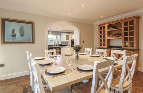 Horning House | THE LITTLE HOUSE, family friendly, with a garden in Horning