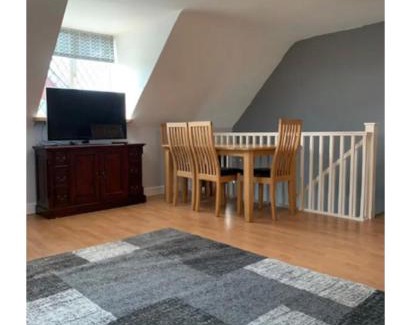 Weston Rhyn Apartment | Pet and Child Friendly Stay at The Little House, Oswestry