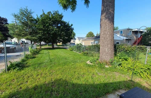 Slatterly Park House | Stylish Retreat Near Mayo Clinic - Pet Friendly & Breakfast