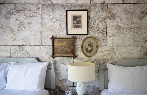 Glendale Hotel | Discover Briarcliff Motel: Family-Friendly with Breakfast