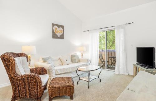 Seagrove Beach House | Explore The Little Pearl on Eastern Lake with Pool Access