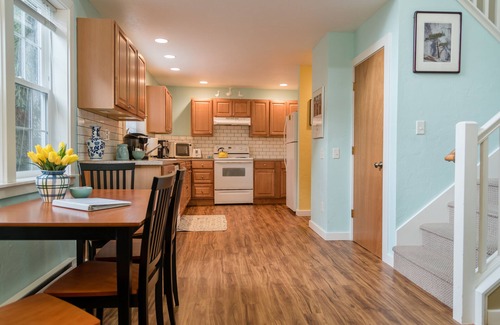 Fairmont House | Discover The Little Pink House: Your Ideal University Retreat