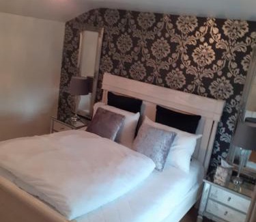 South Tipperary House | Cozy Homestays in Thurles, Ireland with Family-Friendly Amenities