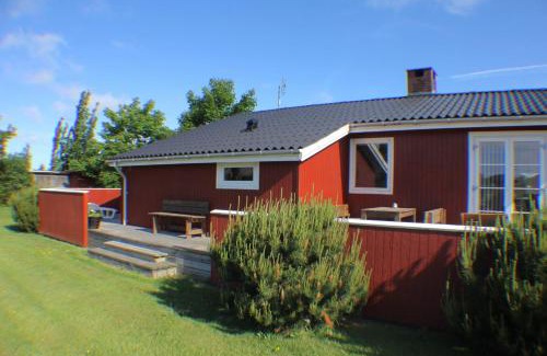 Ho House | Relax at The Little Red Cabin Near Blåvand - Pet Friendly!