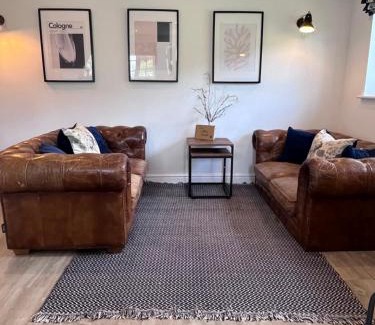 Marlow House | Discover The Little Thatch - Family Friendly near Marlow