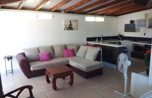 Trois-Ilets Apartment | Delightful Little Vanillas: Oceanfront Retreat with Pool