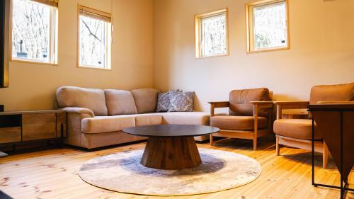 Miyota Villa | Premier Stay at THE LIVIDA 軽井沢west: 10/10 Ratings!