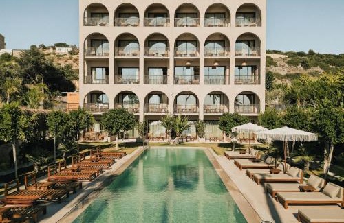 Cesme Hotel | Experience The Local House Ayasaranda with Oceanfront Views