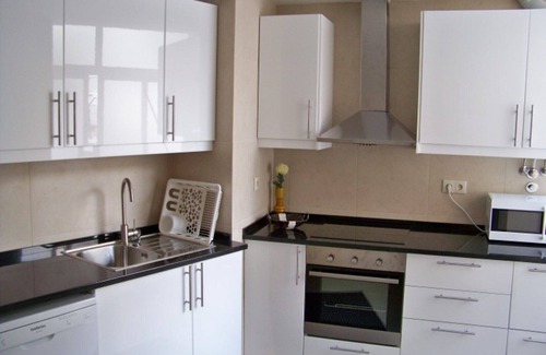 Sao Jorge de Arroios Apartment | Convenient Location with Family-Friendly Amenities Awaits
