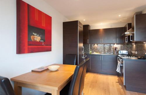 Restalrig Apartment | Family-Friendly Stays at Lochend Park View Residence