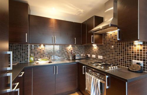 Restalrig Apartment | Family-Friendly Stays at Lochend Park View Residence