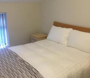 Haxey Hotel | Discover The Loco: Guest Rated 9/10 & Family-Friendly Stay