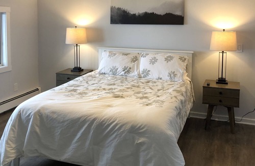 North Adams House | Experience The Lodge @ America's Switzerland - Book Now!