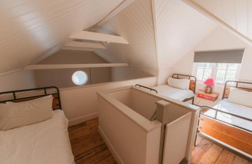 Lewes House | Discover The Lodge at Blue Door Barns - Family & Pet Friendly