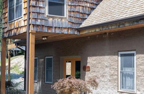 Flat Top House | Top-Rated Family Retreat at The Lodge at Camp Creek Cabins